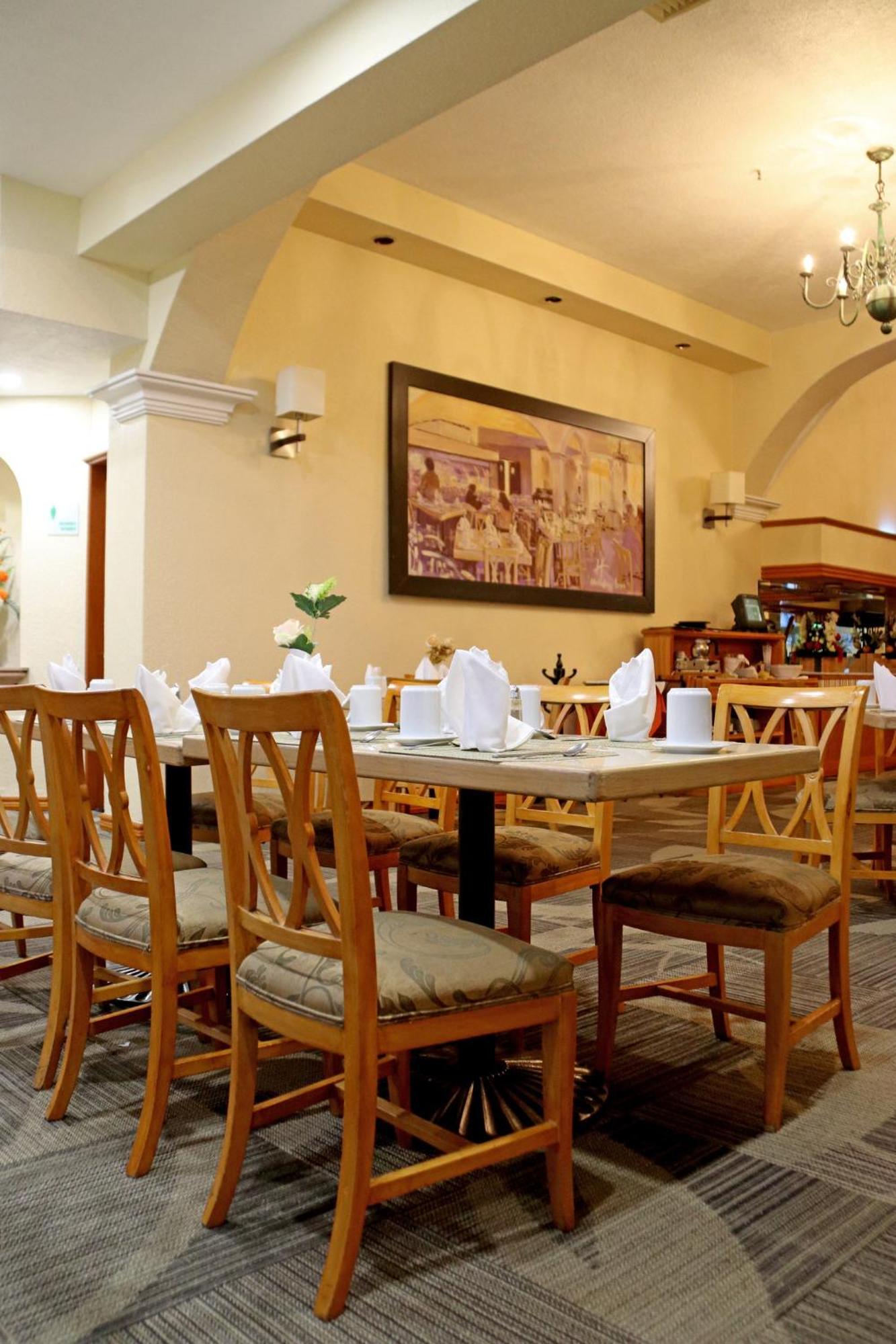 Holiday Inn La Piedad By Ihg Exterior photo