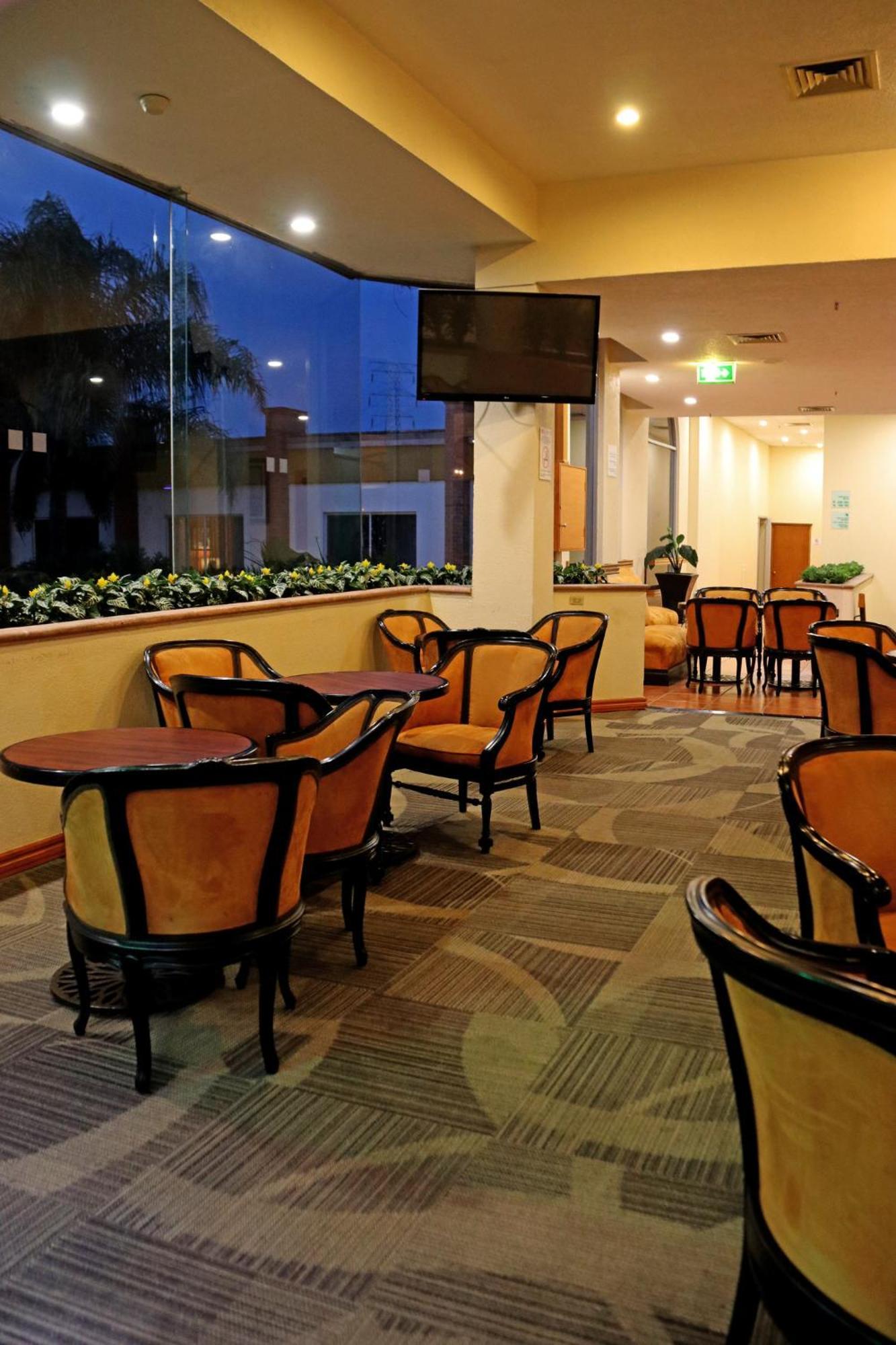 Holiday Inn La Piedad By Ihg Exterior photo